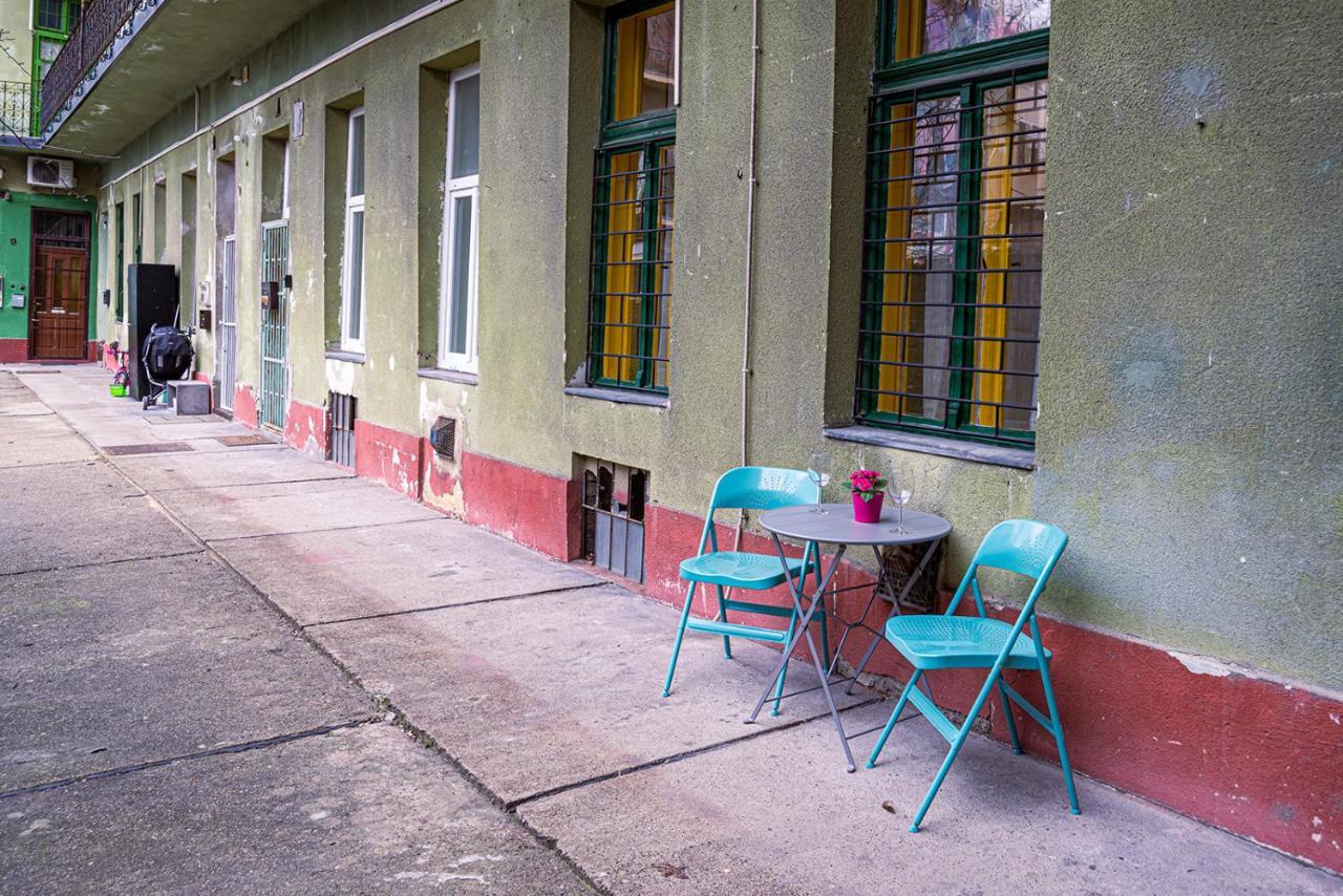 Апартаменти La Bella - Entire Near Gozsdu Udvar